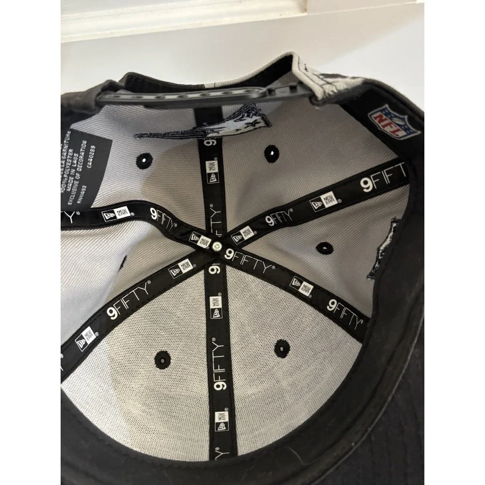 Men's Black New England Patriots Ink Dye 2022 Sideline SnapBack Hat Used